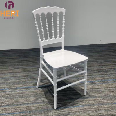 Plastic Chiavari Chairs Lightweight & Stackable for Weddings & Events HERIfurniture