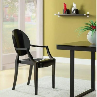 Black Louis ghost chair for weddings - Image 5