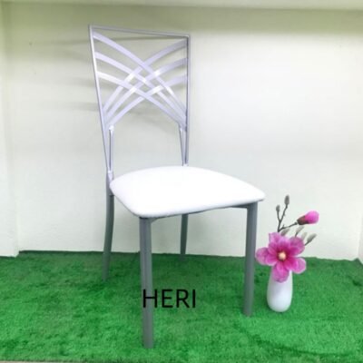 Wedding gold chameleon chair - Image 3